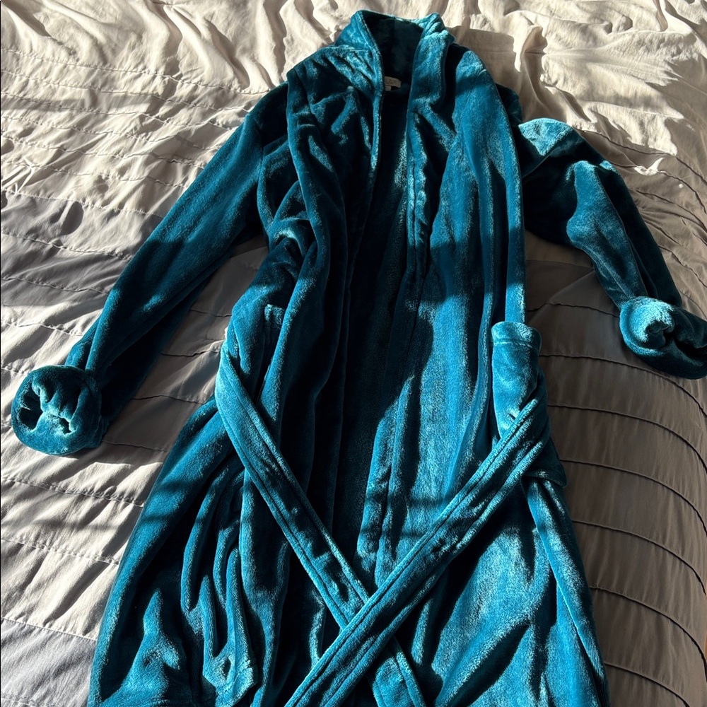 Rachel Zoe Turquoise Plush Robe